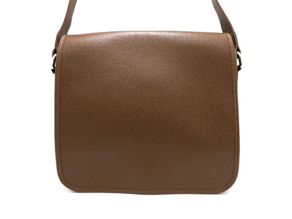 LOUIS VUITTON Andrei Shoulder Bag Taiga Leather Grizzly